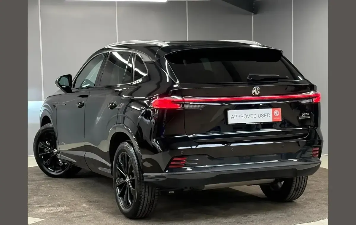 Used MG HS Trophy 221 HP (162 kW) 2025 Black SUV