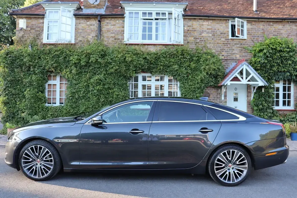 Used Jaguar XJ S 300 HP (220 kW) 2018 Grey Sedan