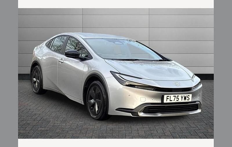 Silver New 2025 Toyota Prius Design Hatchback | £33,995 (Super price) - Image 1/3