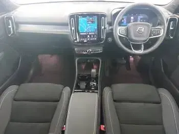 Used Volvo XC40 Plus 197 HP (144 kW) 2025 Black SUV