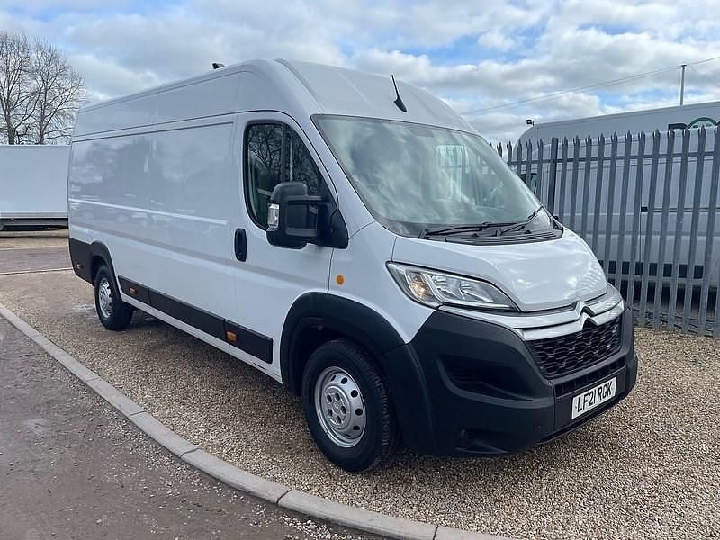 Used Citroën Relay 140 HP (102 kW) 2021 White Van