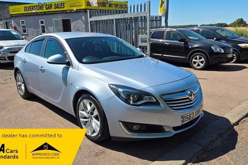 Used Vauxhall Insignia SRi 140 HP (102 kW) 2013 Hatchback