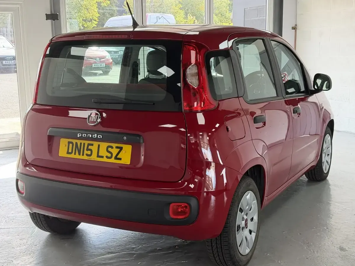 Used Fiat Panda Pop 69 HP (50 kW) 2015 Red Hatchback