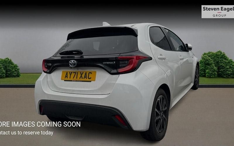 Used Toyota Yaris Hybrid Design 116 HP (85 kW) 2026 Hatchback