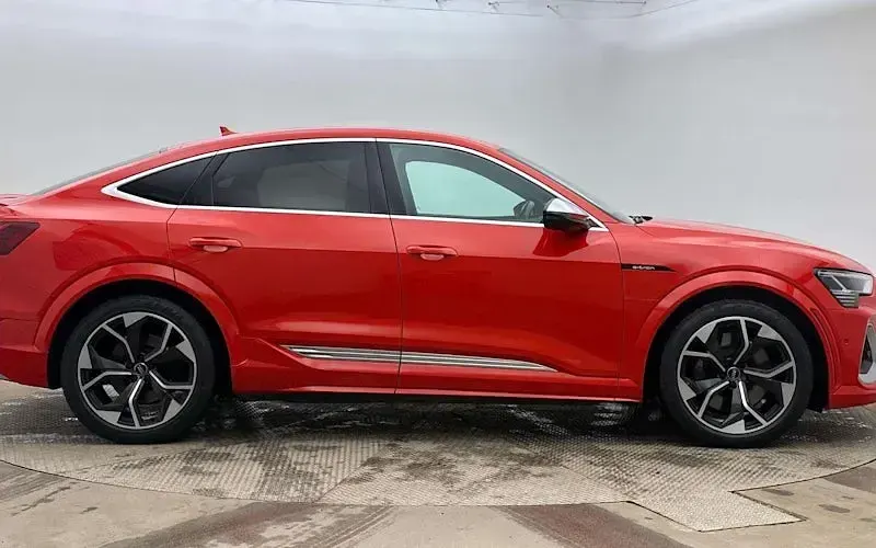 Used Audi e-tron Sportback 369 kW (503 HP) 2020 Red SUV