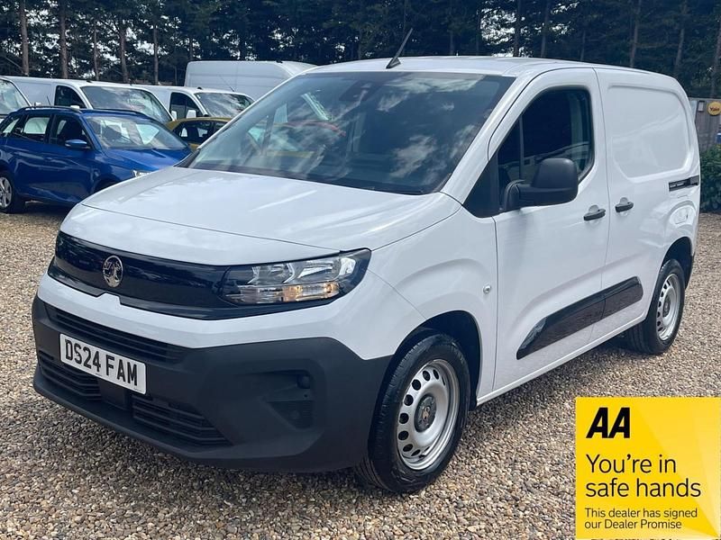 White Used 2024 Vauxhall Combo S MPV | £13,000 (Super price) - Image 1/4
