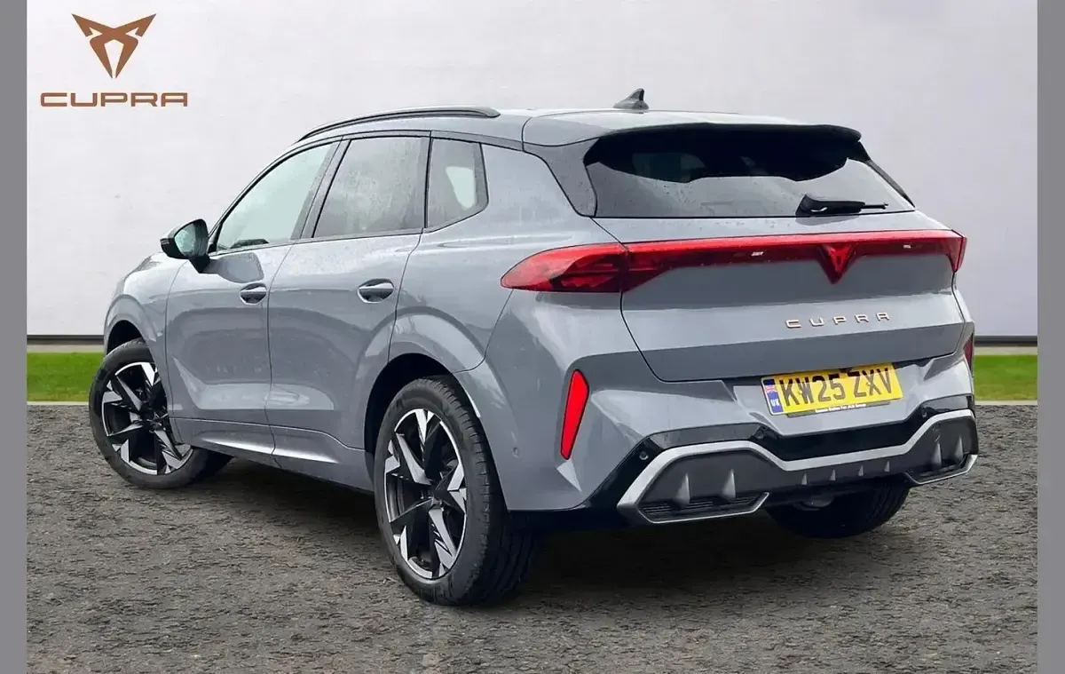 Usado Cupra Terramar 147 CV (108 kW) 2025 Gris SUV