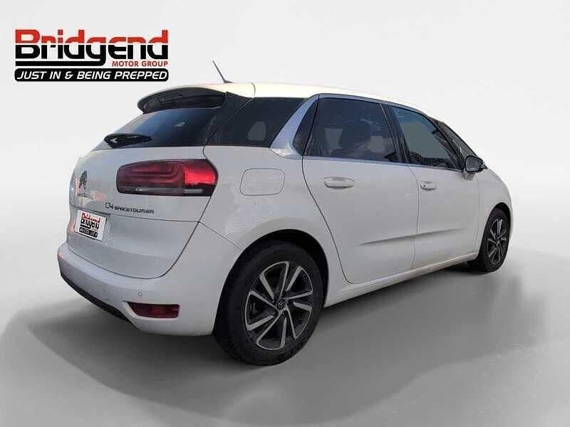 Used Citroën C4 Feel 2019 White MPV