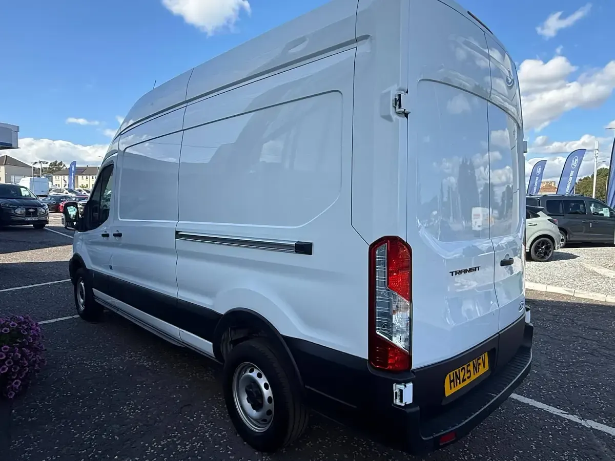 Used Ford Transit 130 HP (95 kW) 2025 White Van