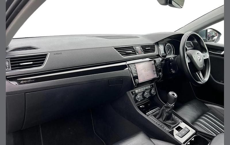 Used Skoda Superb 187 HP (137 kW) 2017 Business grey metallic Hatchback