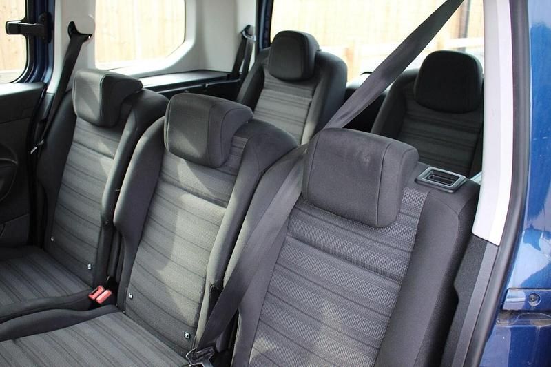 Used Vauxhall Combo S 110 HP (80 kW) 2019 Blue MPV