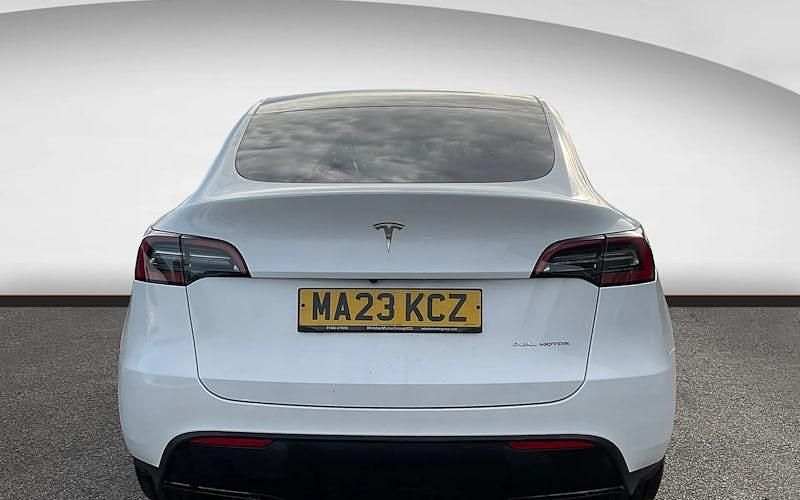 Used Tesla Model Y Long Range AWD 286 kW (389 HP) 2025 SUV