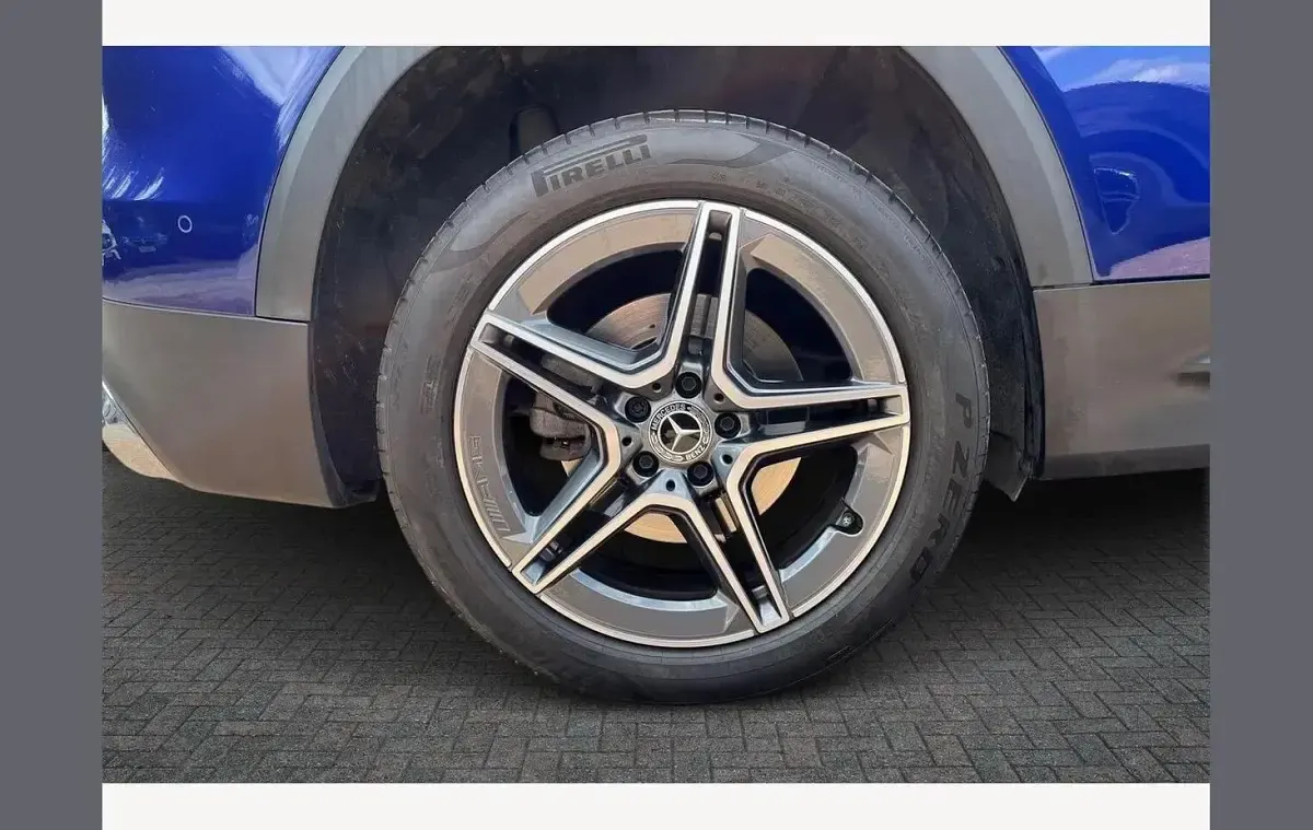 Used Mercedes GLB220 AMG Line Premium 187 HP (137 kW) 2022 Galaxy blue SUV