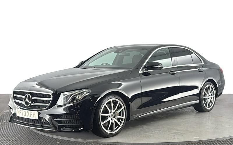 Usado Mercedes E200 AMG line 184 CV (135 kW) 2020 Berlina