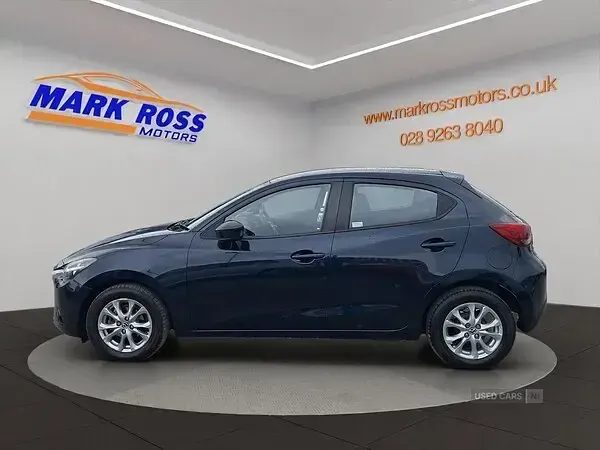 Used Mazda 2 90 HP (66 kW) 2015 Blue Hatchback
