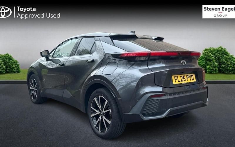 Used Toyota C-HR Design 140 HP (102 kW) 2026 SUV