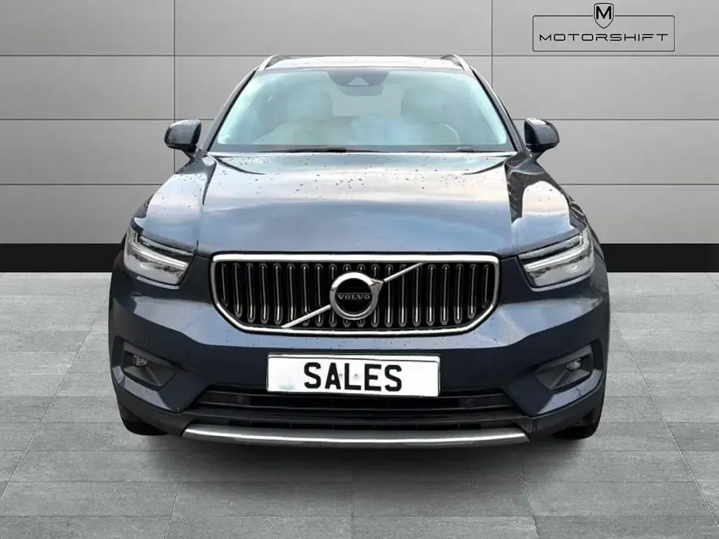 Usado Volvo XC40 Inscription 150 CV (110 kW) 2019 Azul SUV