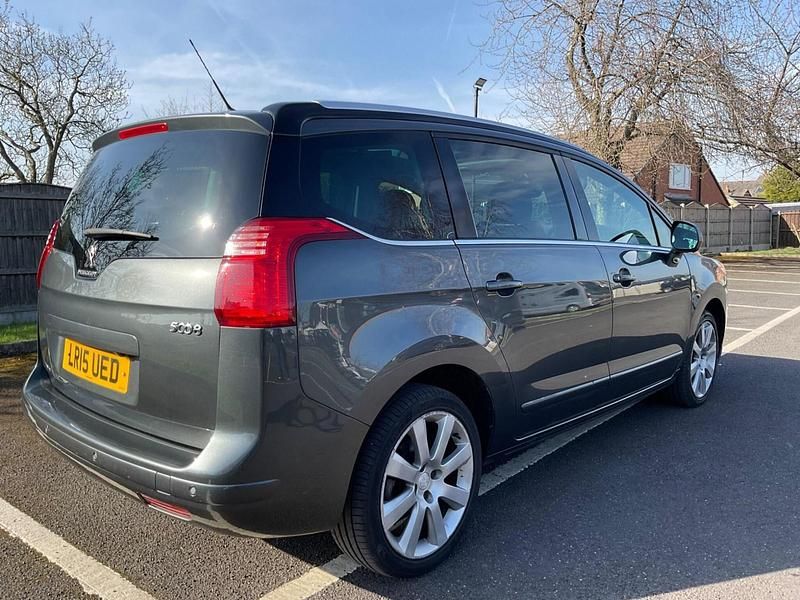 Used Peugeot 5008 Allure 2015 Grey MPV