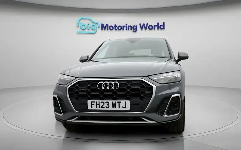 Used Audi Q5 S-Line 204 HP (150 kW) 2023 Grey SUV