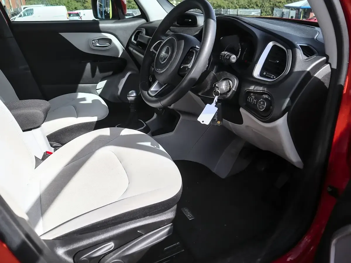 Used Jeep Renegade Longitude 120 HP (88 kW) 2019 Orange SUV