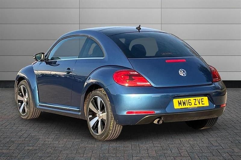 Used VW Beetle Design 105 HP (77 kW) 2016 Blue Hatchback