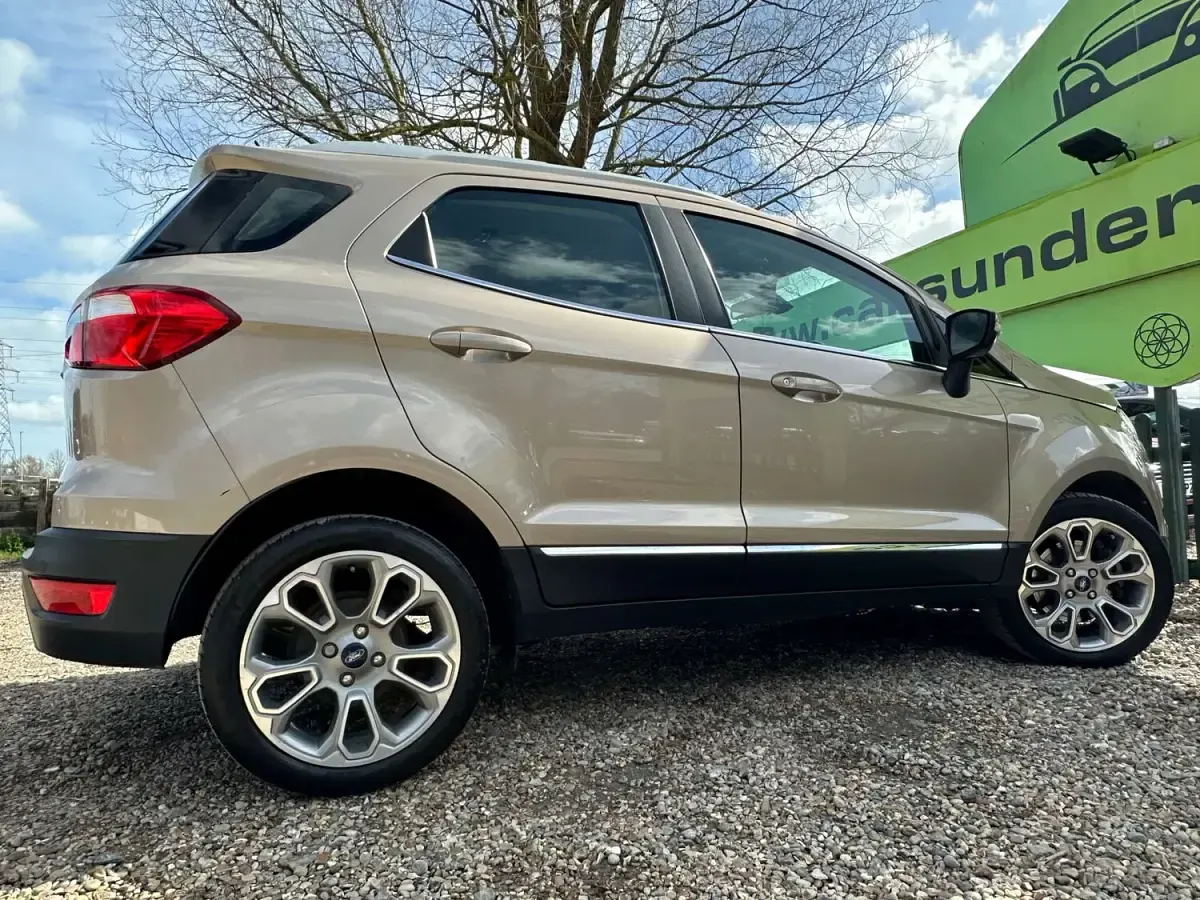 Used Ford Ecosport Titanium 100 HP (73 kW) 2019 Beige SUV