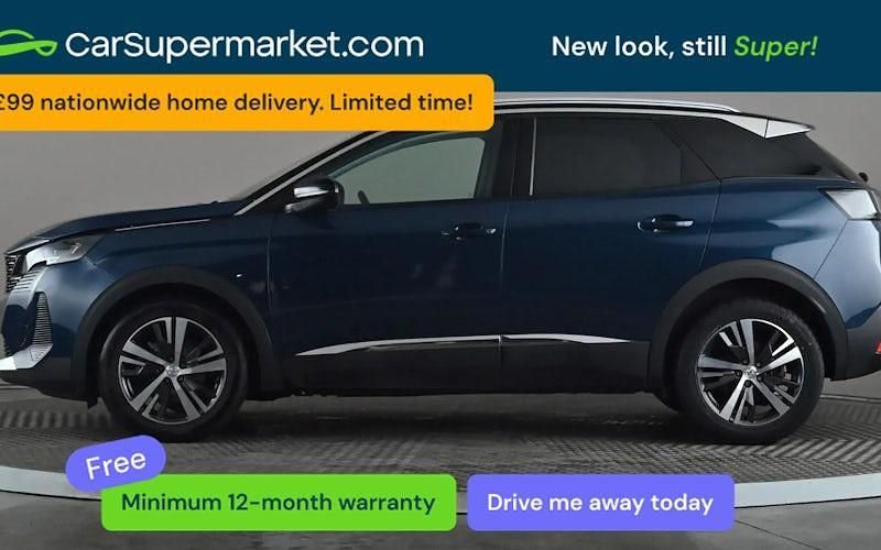 Used Peugeot 3008 Allure+ 131 HP (96 kW) 2022 Blue Estate