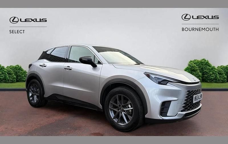 Used Lexus LBX 136 HP (100 kW) 2024 Silver SUV