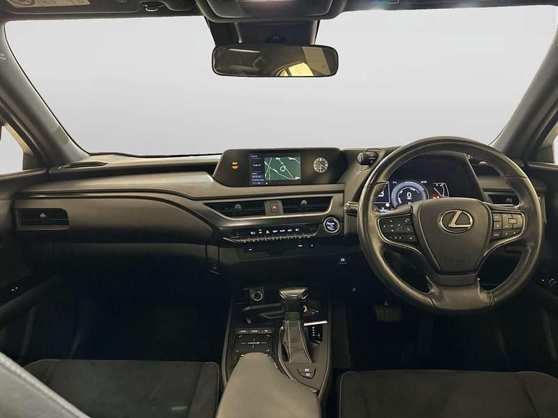 Used Lexus UX 250h 184 HP (135 kW) 2019 Black SUV