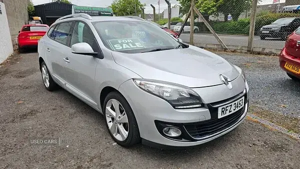 Used Renault Mégane GrandTour Dynamique 2013 Silver Estate