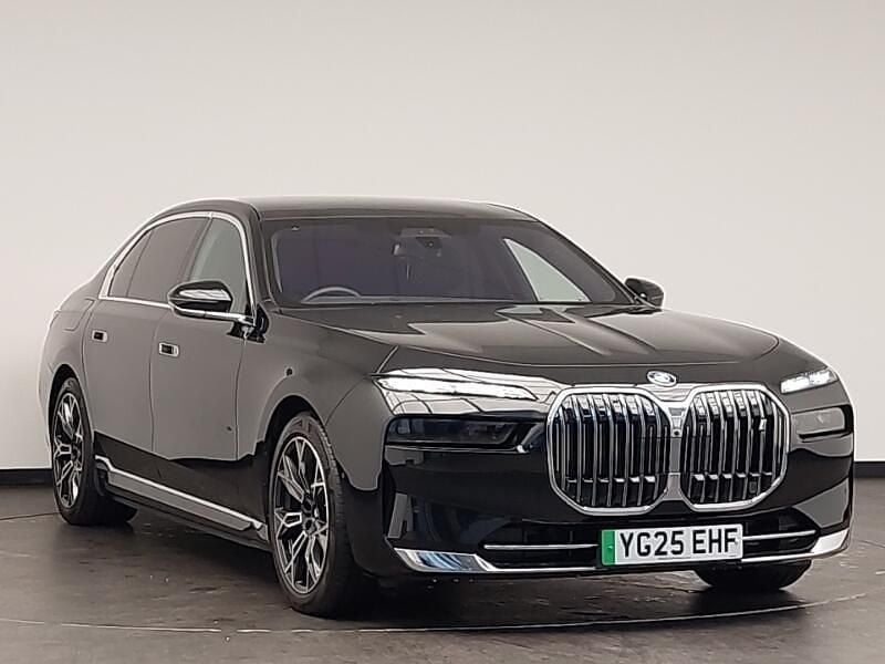 Black New 2025 BMW i7 Comfort Edition Sedan | £79,898 (Fair price) - Image 1/4