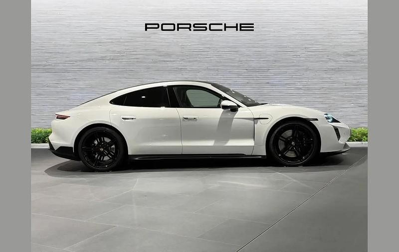 Used Porsche Taycan 419 kW (571 HP) 2020 White Sedan