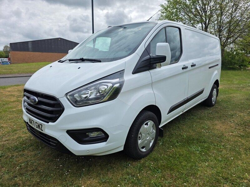 White Used 2022 Ford Transit Custom Trend Van | £13,894 (Super price) - Image 1/4