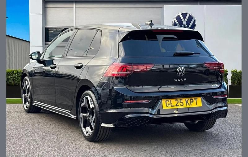 Used VW Golf VIII R-line 147 HP (108 kW) 2025 Black Hatchback