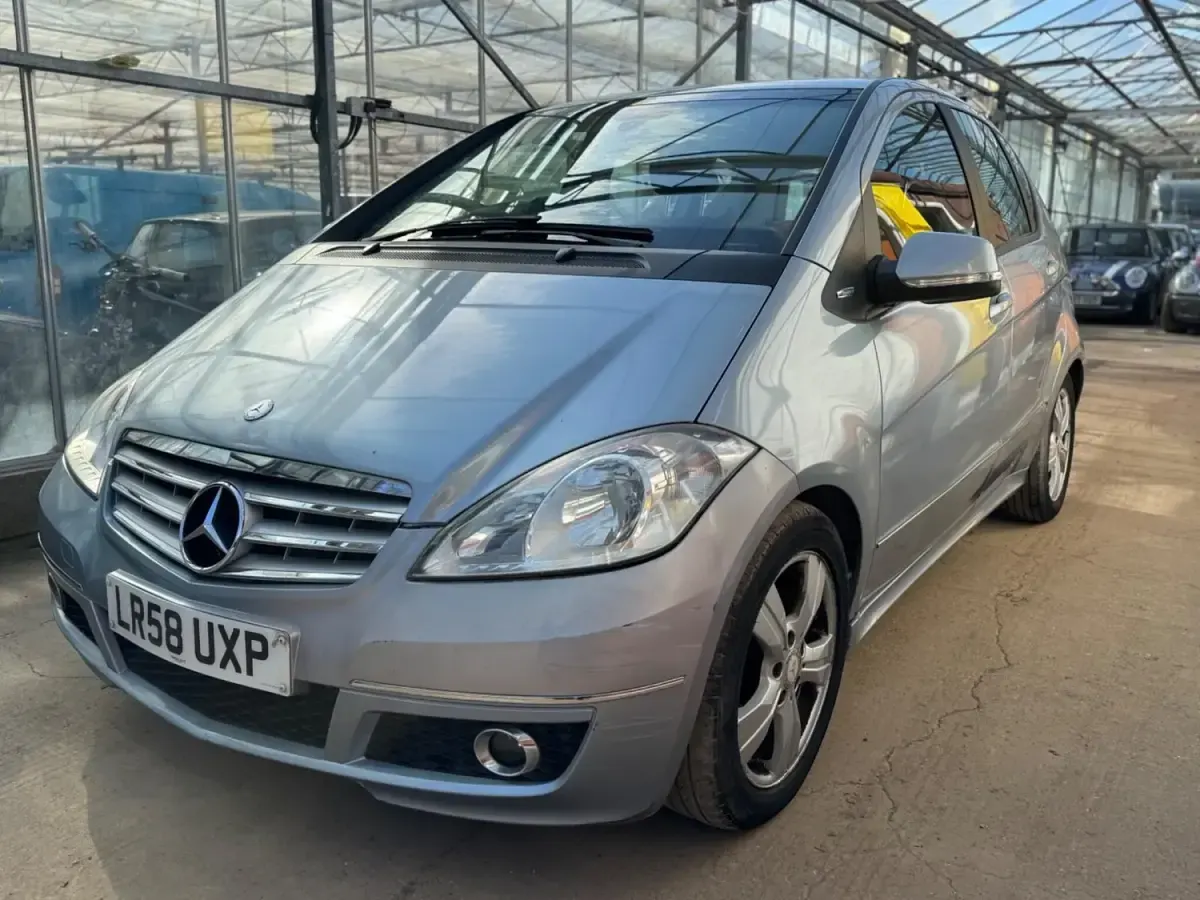 Used Mercedes A160 Avantgarde 2009 Blue Hatchback