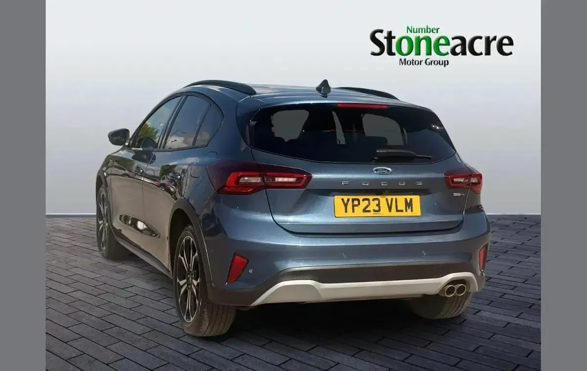 Used Ford Focus Active X 155 HP (114 kW) 2023 Blue Hatchback