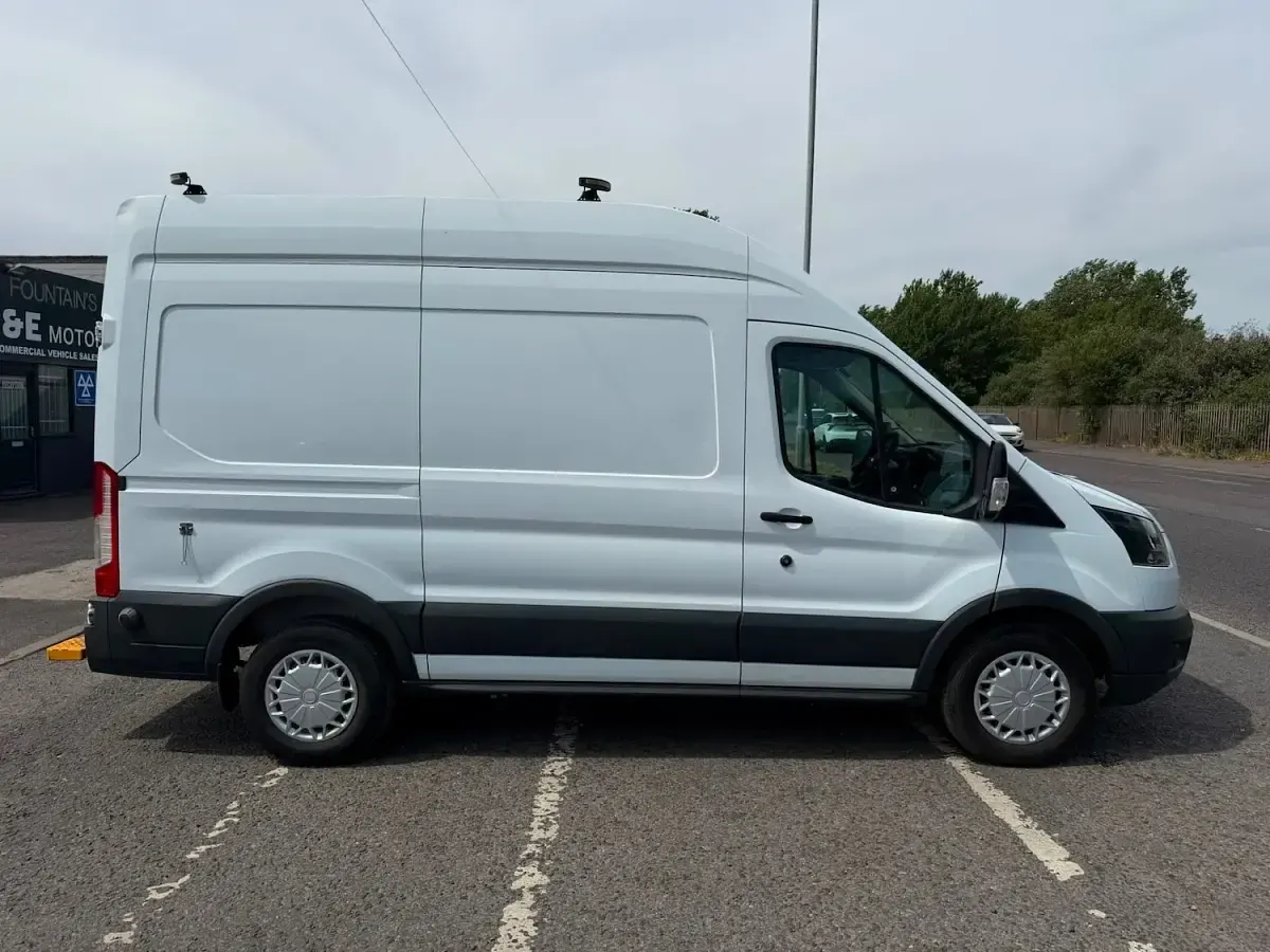 Used Ford Transit 2019 White MPV