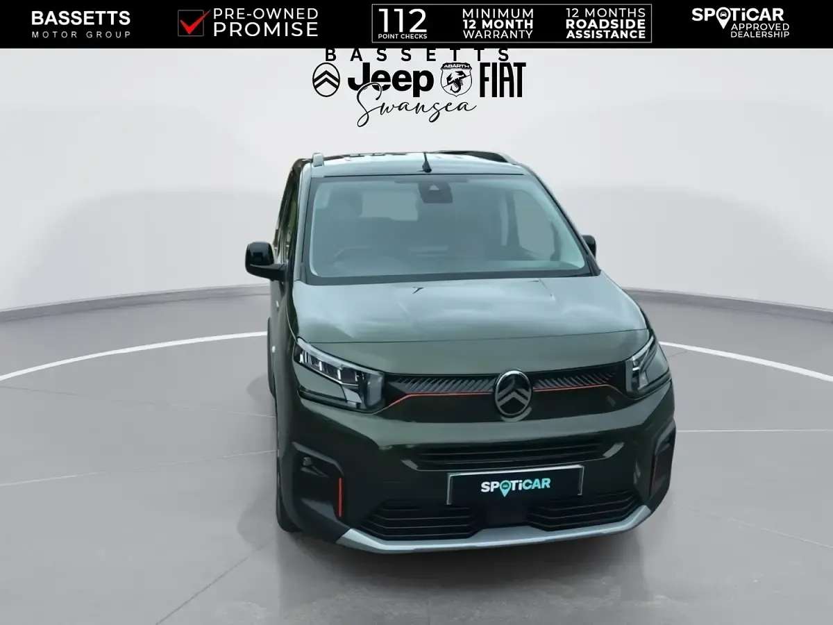 Used Citroën e-Berlingo 100 kW (136 HP) 2025 Green MPV