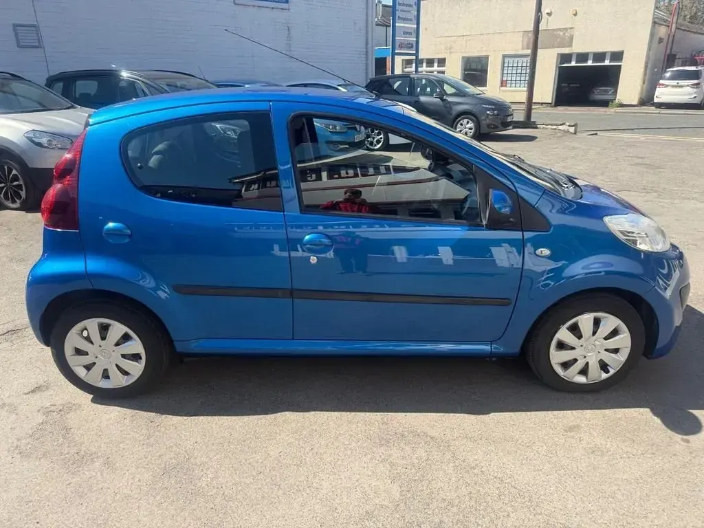 Second-hand Peugeot 107 Active 68 CP (50 kW) 2013 Albastru Hatchback