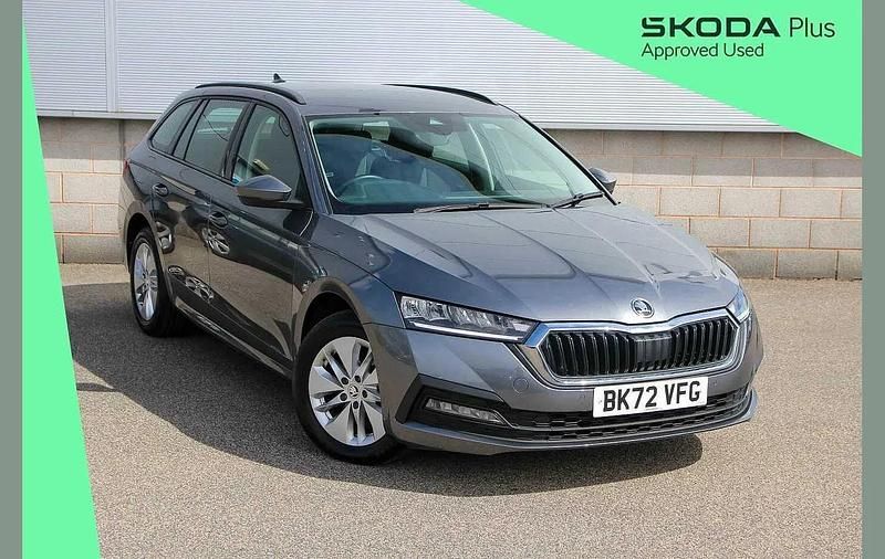 Used Skoda Octavia SE Technology 113 HP (83 kW) 2022 Graphite grey metallic Estate