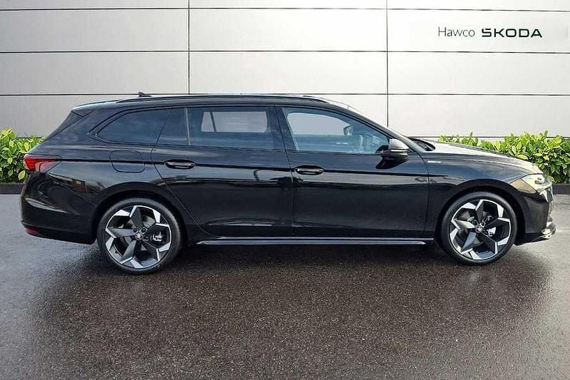 Used Skoda Superb SportLine 150 HP (110 kW) 2025 Midnight black metallic Estate