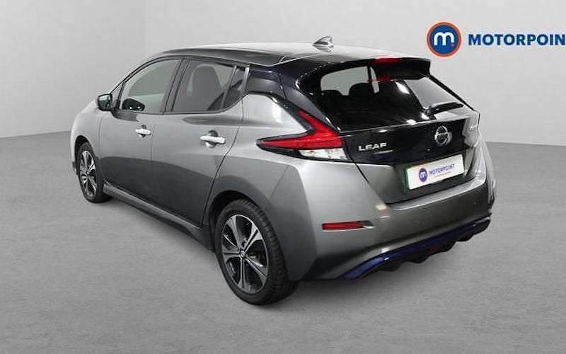 Gebraucht Nissan Leaf N-Connecta 160 kW (218 PS) 2021 Grau Kleinwagen