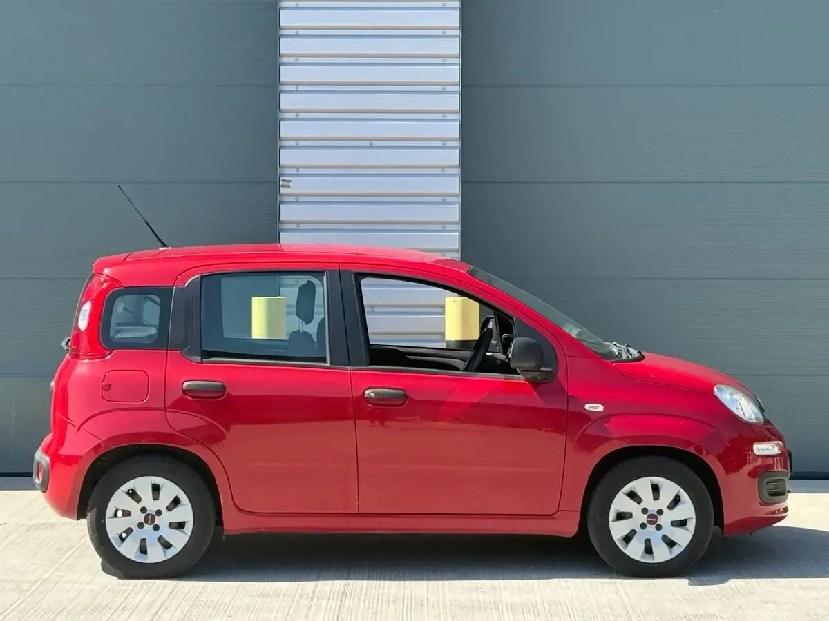Used Fiat Panda Pop 69 HP (50 kW) 2013 Red Hatchback