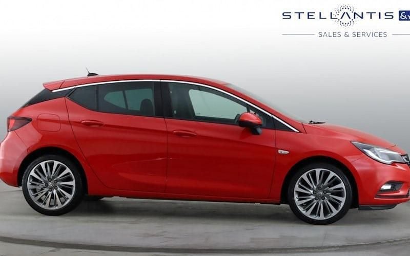 Used Vauxhall Astra 150 HP (110 kW) 2019 Hatchback