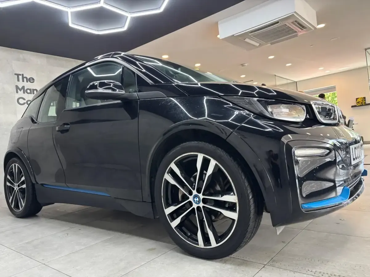 Usado BMW i3 Comfort Edition 135 kW (184 HP) 2022 Preto Citadino