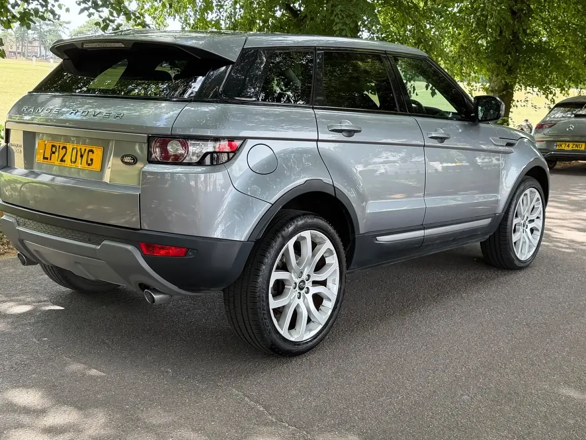 Used Land Rover Range Rover evoque Pure 190 HP (139 kW) 2012 Grey SUV