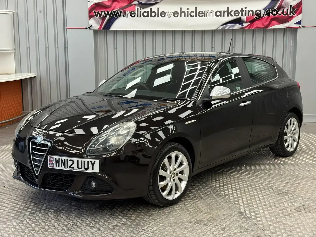 Used Alfa Romeo Giulietta Veloce 140 HP (102 kW) 2012 Black Hatchback