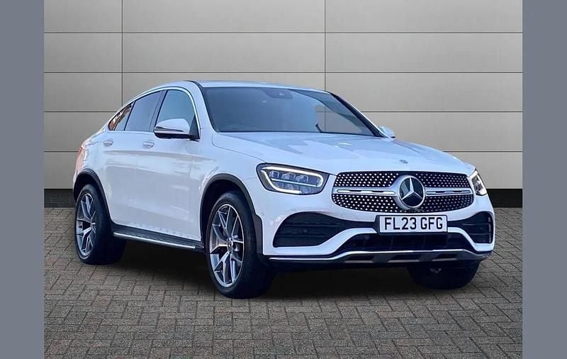 Used Mercedes GLC300e AMG line 254 HP (186 kW) 2023 White Coupe
