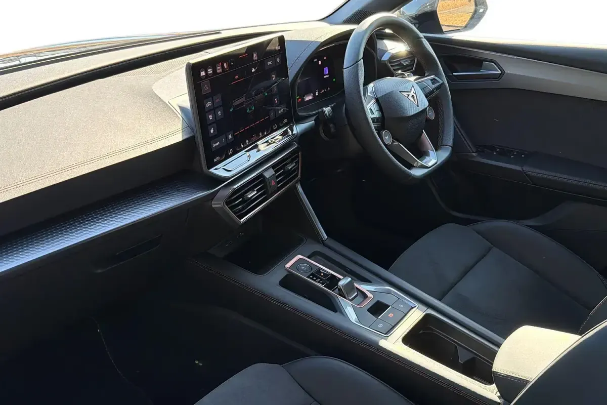 New Cupra Leon 150 HP (110 kW) 2026 Purple
