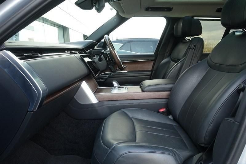 Used Land Rover Range Rover Autobiography 400 HP (294 kW) 2025 Silver SUV